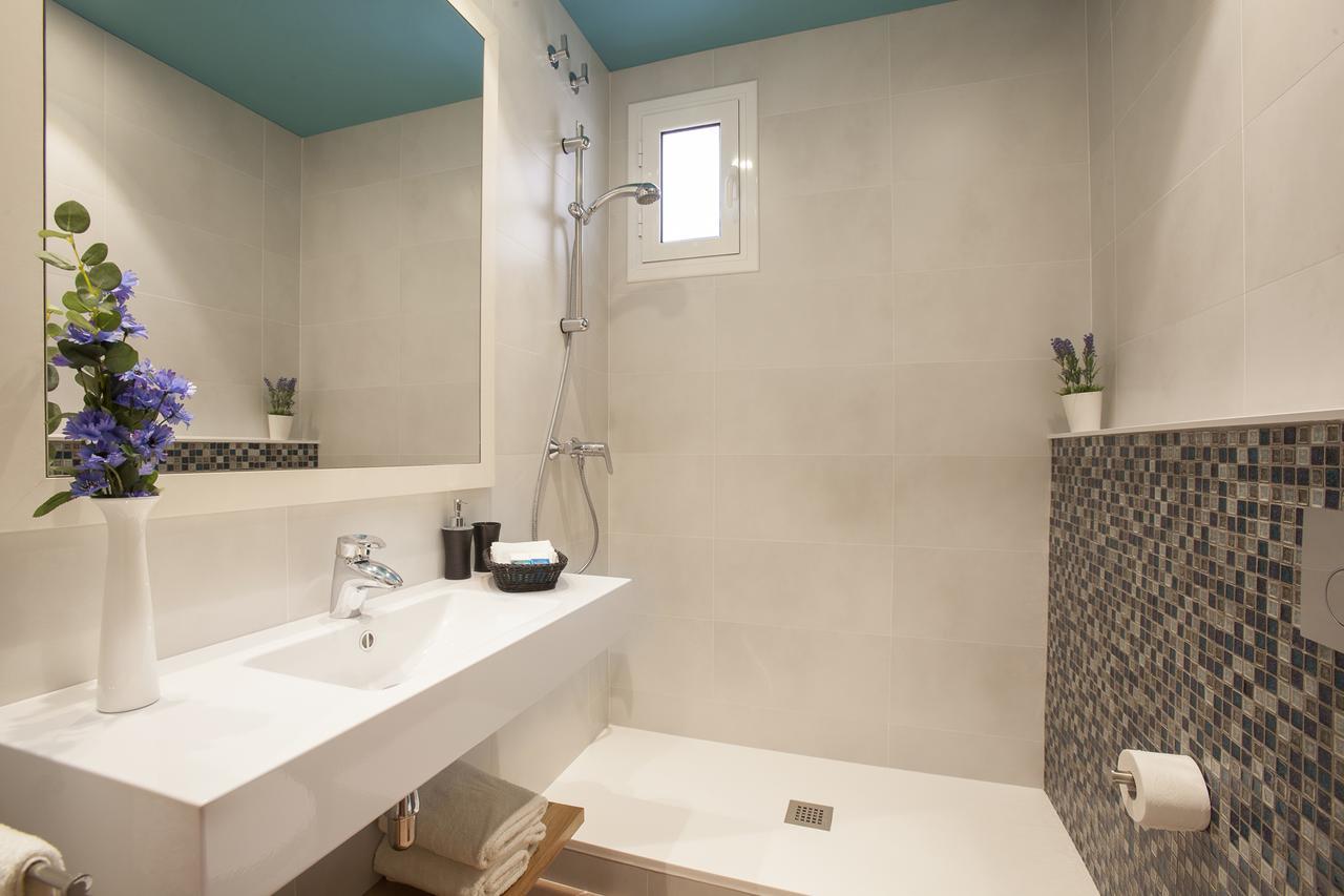 Bcngotic 42 Apartment Barcelona Bagian luar foto