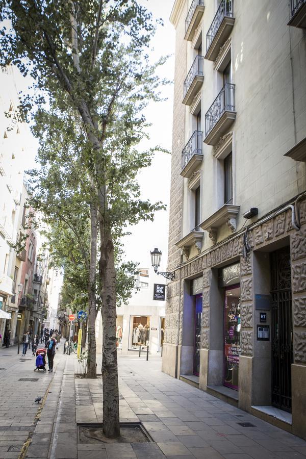 Bcngotic 42 Apartment Barcelona Bagian luar foto