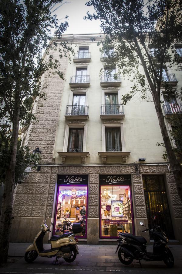 Bcngotic 42 Apartment Barcelona Bagian luar foto
